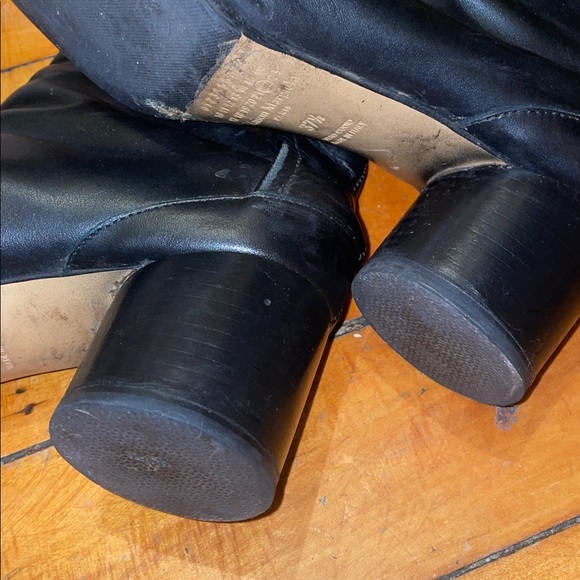 Maison Martin Margiela Black Heeled Tabi Boots 37.5 7 Ladies - Picture 9 of 17
